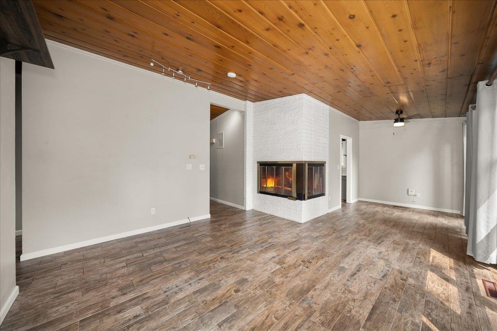 1428 E 40th Ave, Spokane, WA 99203 photo 4