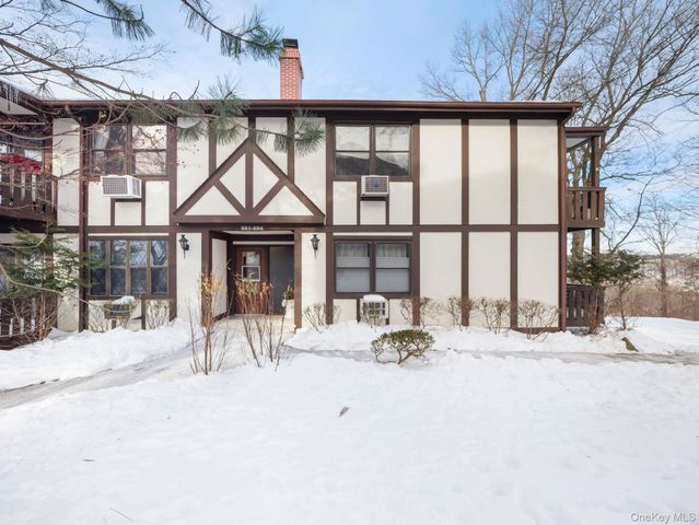 552 Sierra Vista Lane, Valley Cottage, NY 10989