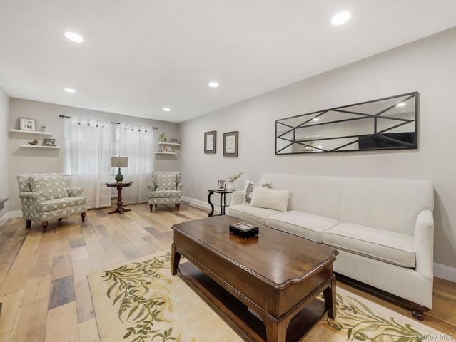 552 Sierra Vista Lane, Valley Cottage, NY 10989