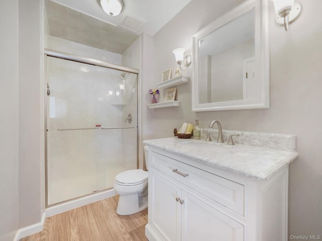 552 Sierra Vista Lane, Valley Cottage, NY 10989