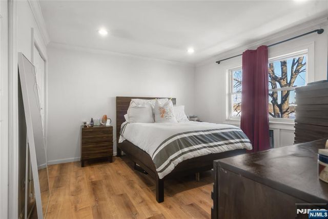 2 Radio Avenue C12, Secaucus, NJ 07094