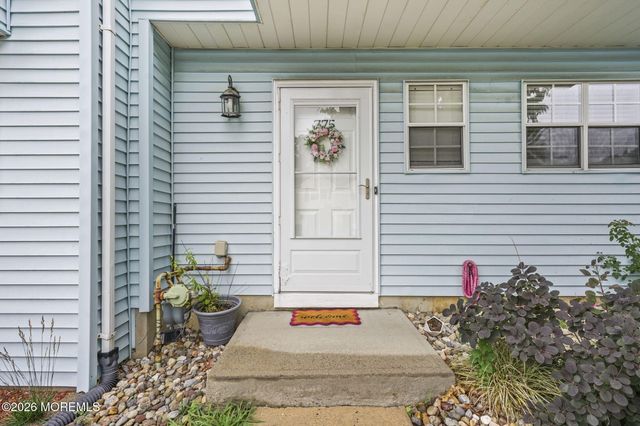 775 Darlington Drive 149, Old Bridge, NJ 08857