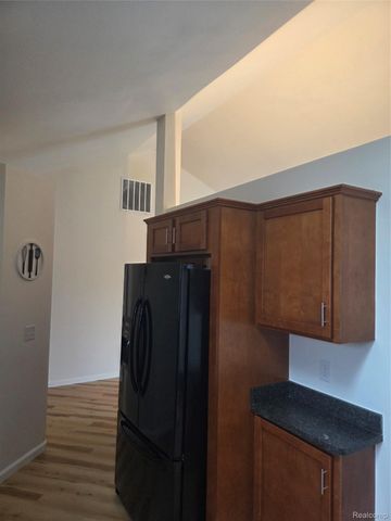 45681 Cagney Drive 76, Macomb Township, MI 48044