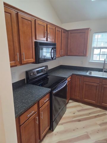 45681 Cagney Drive 76, Macomb Township, MI 48044
