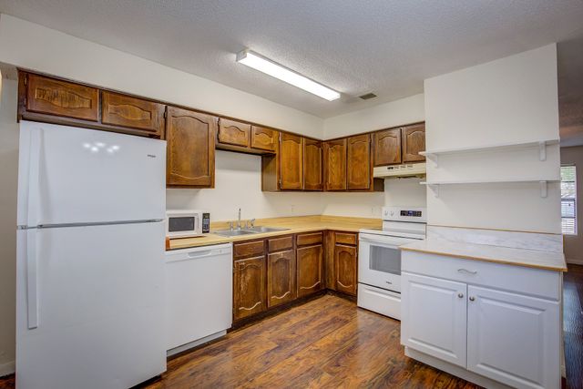 2441 Sweetwood Drive, Fort Worth, TX 76131