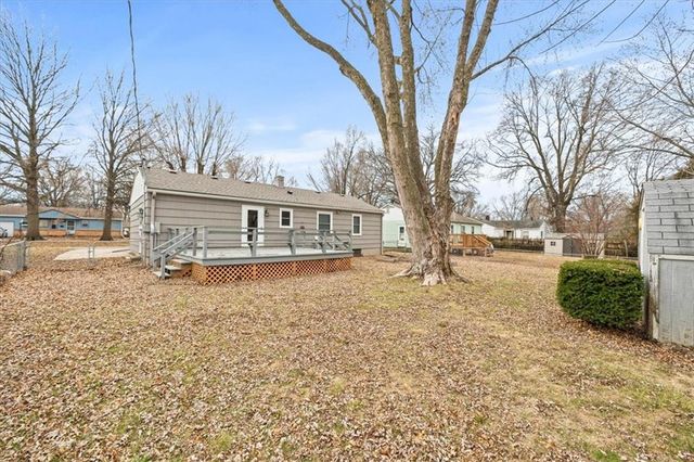 9010 E 72nd Terrace, Raytown, MO 64133