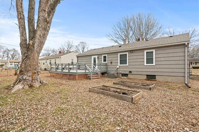 9010 E 72nd Terrace, Raytown, MO 64133