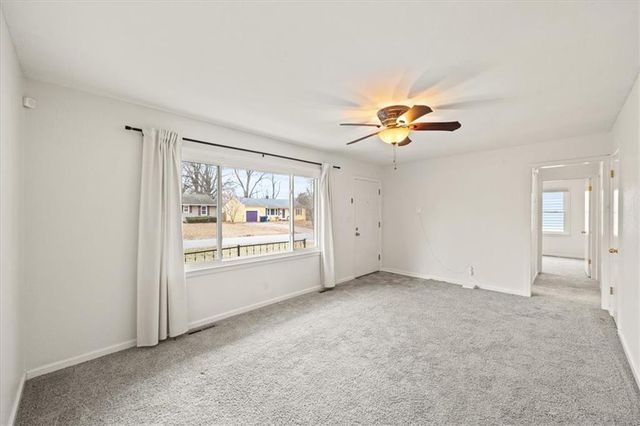 9010 E 72nd Terrace, Raytown, MO 64133