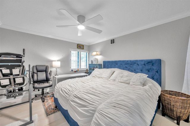 36750 US HIGHWAY 19 N 27101, Palm Harbor, FL 34684