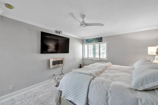 36750 US HIGHWAY 19 N 27101, Palm Harbor, FL 34684