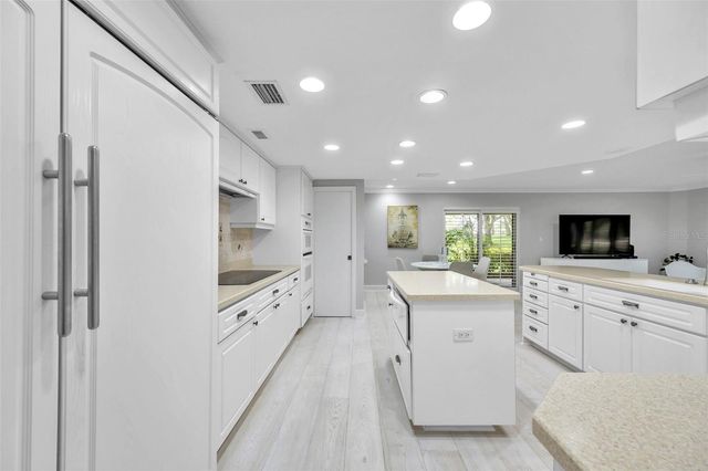 36750 US HIGHWAY 19 N 27101, Palm Harbor, FL 34684