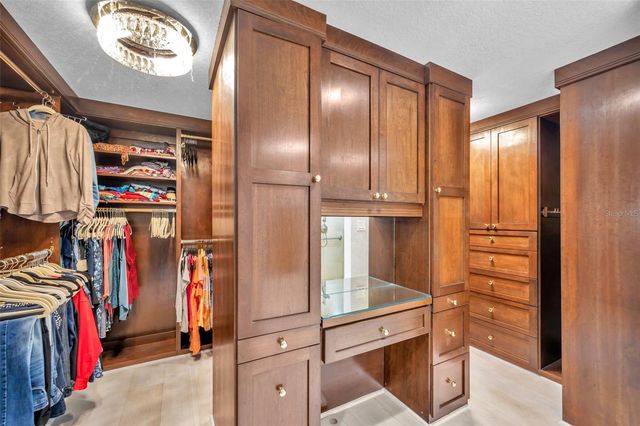 36750 US HIGHWAY 19 N 27101, Palm Harbor, FL 34684