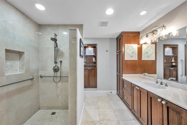 36750 US HIGHWAY 19 N 27101, Palm Harbor, FL 34684