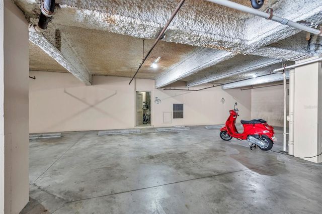 36750 US HIGHWAY 19 N 27101, Palm Harbor, FL 34684