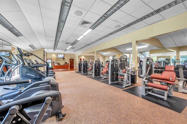 36750 US HIGHWAY 19 N 27101, Palm Harbor, FL 34684