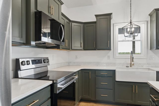 1155 Piney Mountain Road, Appomattox, VA 24522