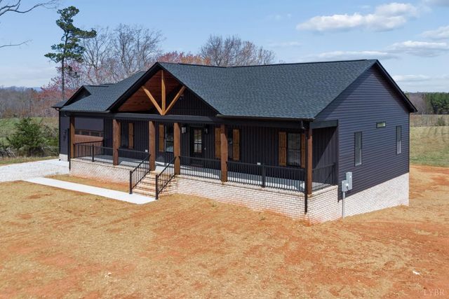 1155 Piney Mountain Road, Appomattox, VA 24522