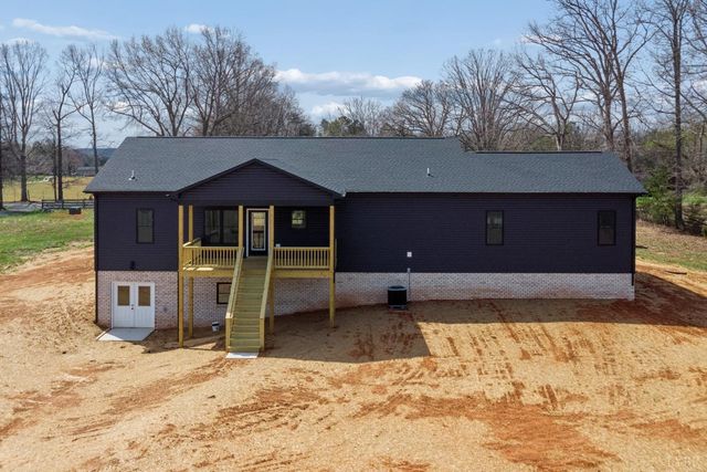 1155 Piney Mountain Road, Appomattox, VA 24522