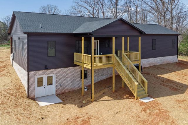 1155 Piney Mountain Road, Appomattox, VA 24522