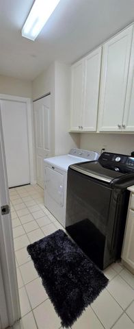 2285 Saratoga Lane, West Palm Beach, FL 33409