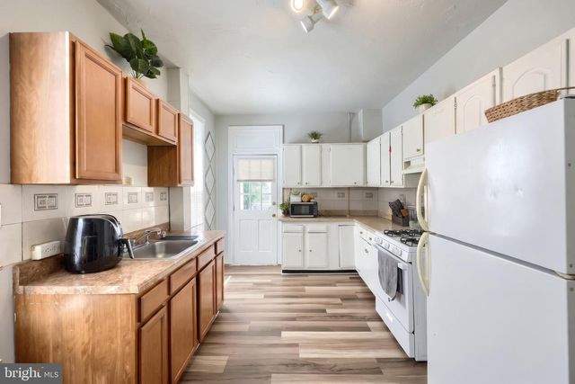 58 N TREMONT ST, York, PA 17403