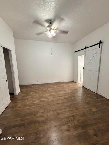 2221 Bassett Avenue A, El Paso, TX 79901