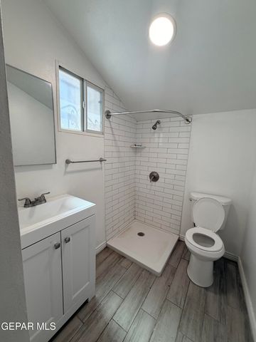 2221 Bassett Avenue A, El Paso, TX 79901