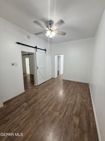 2221 Bassett Avenue A, El Paso, TX 79901