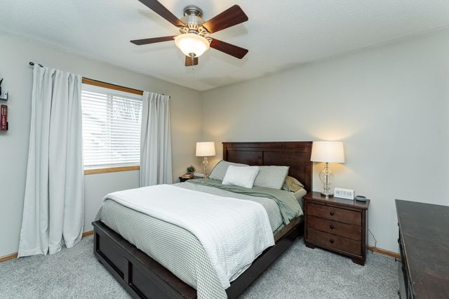 4147 Peregrine Lane SE, Rochester, MN 55904