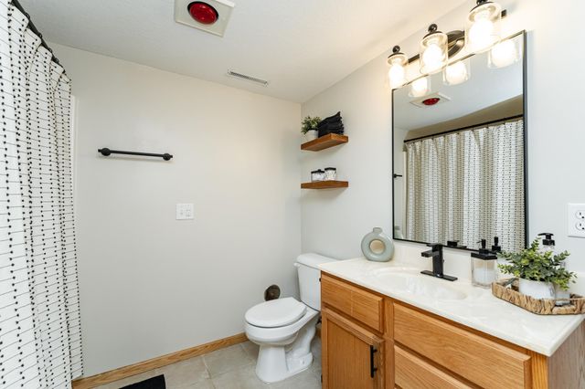 4147 Peregrine Lane SE, Rochester, MN 55904