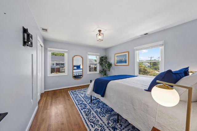 2204 DARTMOUTH DR, Alexandria, VA 22307