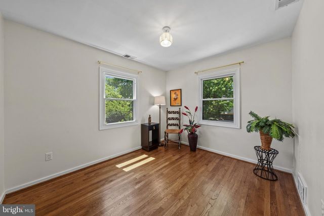 2204 DARTMOUTH DR, Alexandria, VA 22307