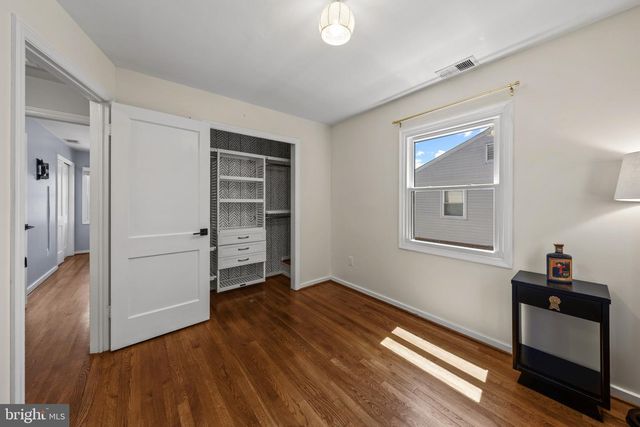 2204 DARTMOUTH DR, Alexandria, VA 22307