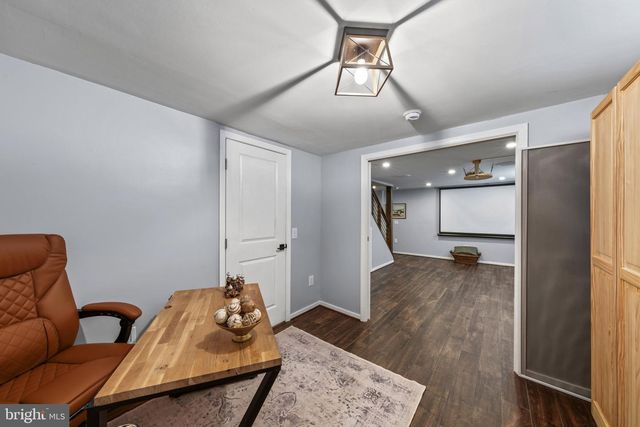2204 DARTMOUTH DR, Alexandria, VA 22307