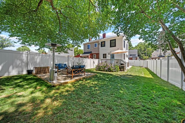 2204 DARTMOUTH DR, Alexandria, VA 22307
