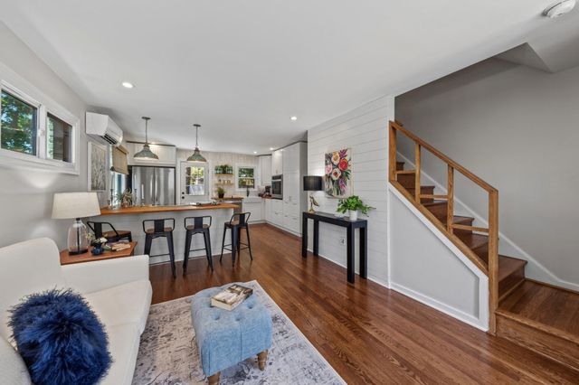 2204 DARTMOUTH DR, Alexandria, VA 22307