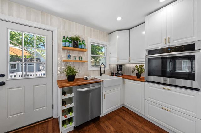 2204 DARTMOUTH DR, Alexandria, VA 22307