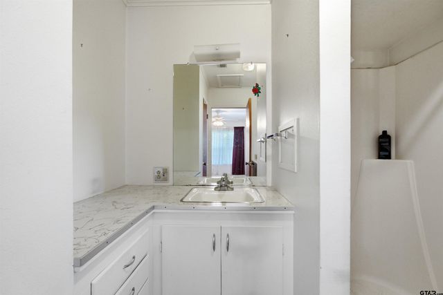 13060 County Road 285, Tyler, TX 75707