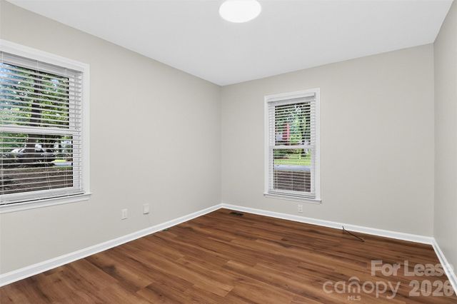 11122 Five Cedars Road, Charlotte, NC 28226