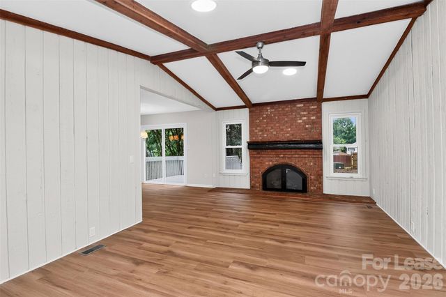 11122 Five Cedars Road, Charlotte, NC 28226