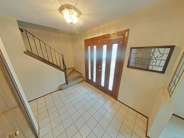 15801 Van Meter Drive, Macomb Twp, MI 48044