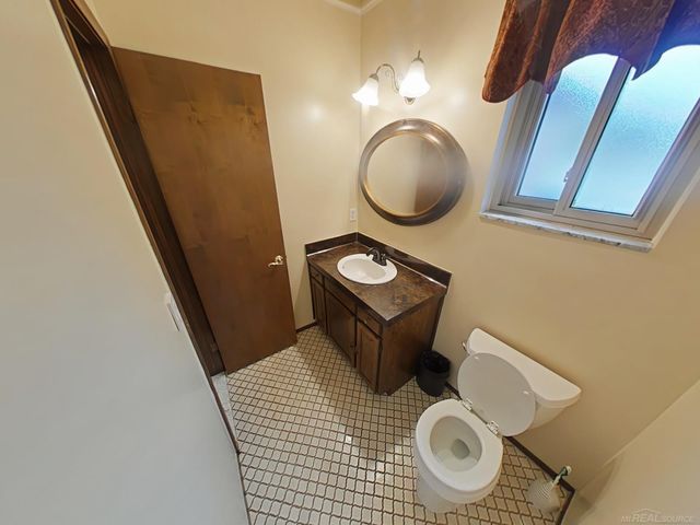 15801 Van Meter Drive, Macomb Twp, MI 48044