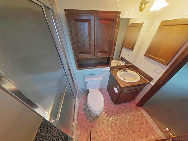 15801 Van Meter Drive, Macomb Twp, MI 48044