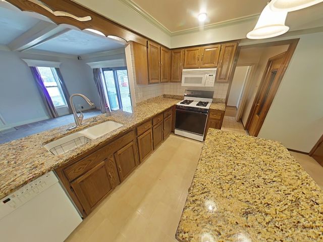 15801 Van Meter Drive, Macomb Twp, MI 48044