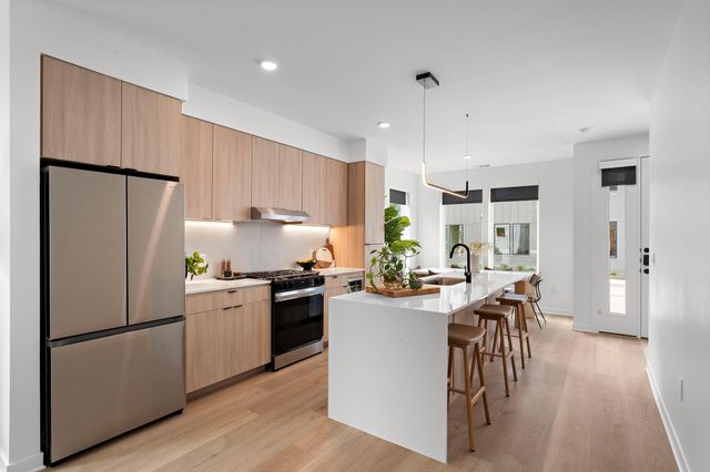 1941 Sawdust Road 151, The Woodlands, TX 77380