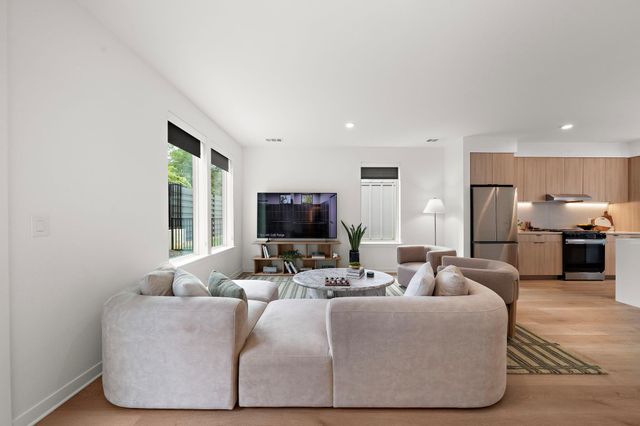 1941 Sawdust Road 151, The Woodlands, TX 77380