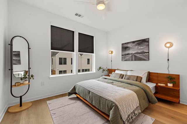 1941 Sawdust Road 151, The Woodlands, TX 77380