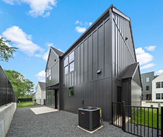 1941 Sawdust Road 151, The Woodlands, TX 77380