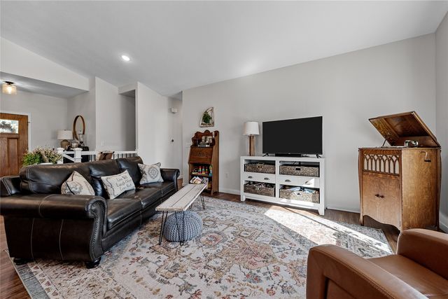 301 Wildcat Court, Shellsburg, IA 52332