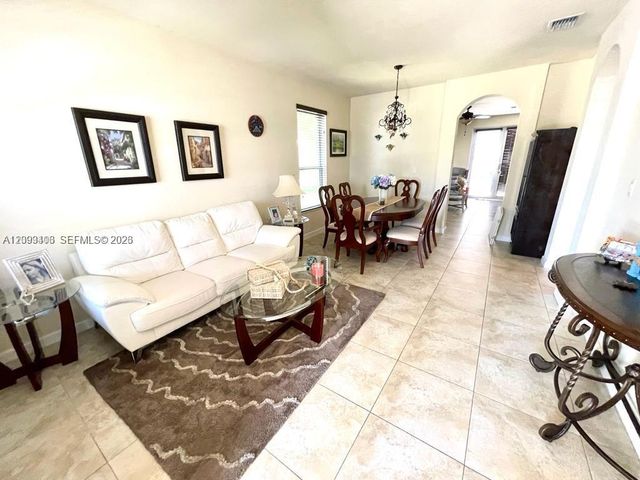 17030 SW 95th Terrace 17030, Miami, FL 33196